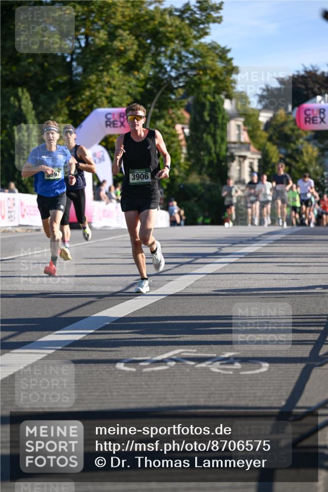 07.09.2025 - BARMER Alsterlauf Dr. Thomas Lammeyer http://msf.ph/oto/8706575 07.09.2025 09:24:43 Laufen 597, 3906 meine-sportfotos.de