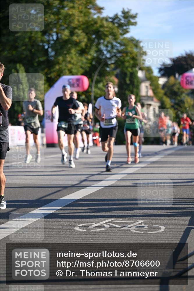 07.09.2025 - BARMER Alsterlauf Dr. Thomas Lammeyer http://msf.ph/oto/8706600 07.09.2025 09:24:50 Laufen  meine-sportfotos.de