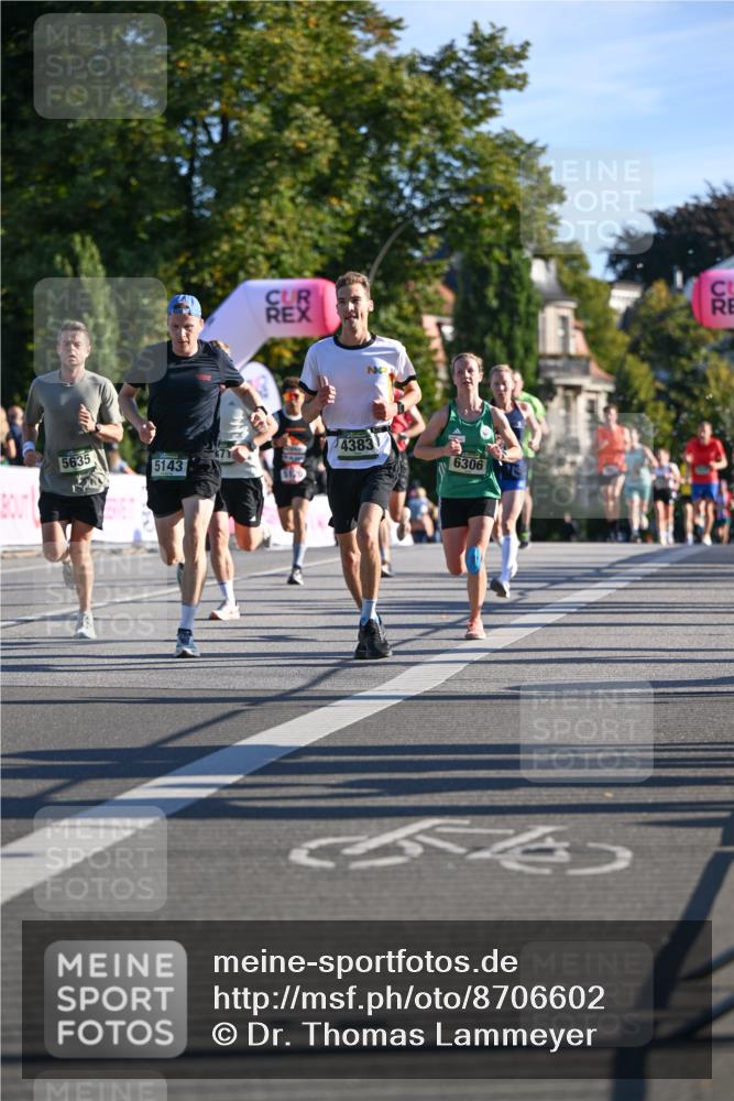 07.09.2025 - BARMER Alsterlauf Dr. Thomas Lammeyer http://msf.ph/oto/8706602 07.09.2025 09:24:51 Laufen 5635, 5143, 4383, 6306, 22 meine-sportfotos.de