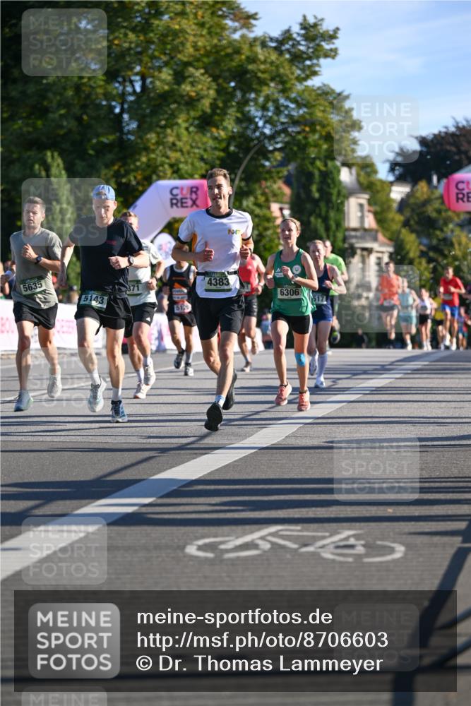 07.09.2025 - BARMER Alsterlauf Dr. Thomas Lammeyer http://msf.ph/oto/8706603 07.09.2025 09:24:51 Laufen 5635, 5143, 4383, 371, 6306, 517 meine-sportfotos.de
