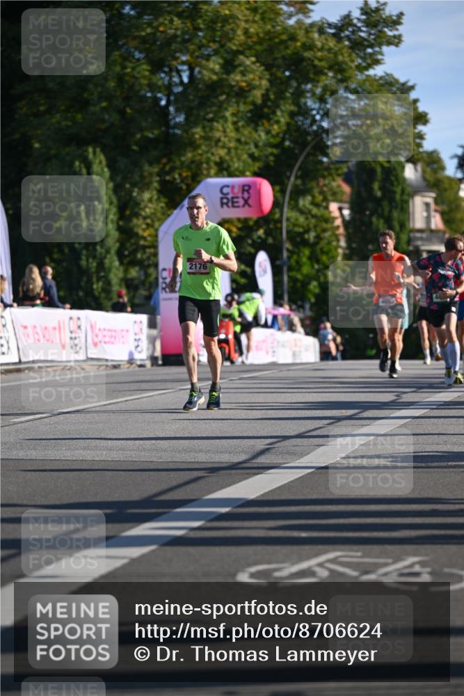 07.09.2025 - BARMER Alsterlauf Dr. Thomas Lammeyer http://msf.ph/oto/8706624 07.09.2025 09:24:55 Laufen 2580, 2176 meine-sportfotos.de
