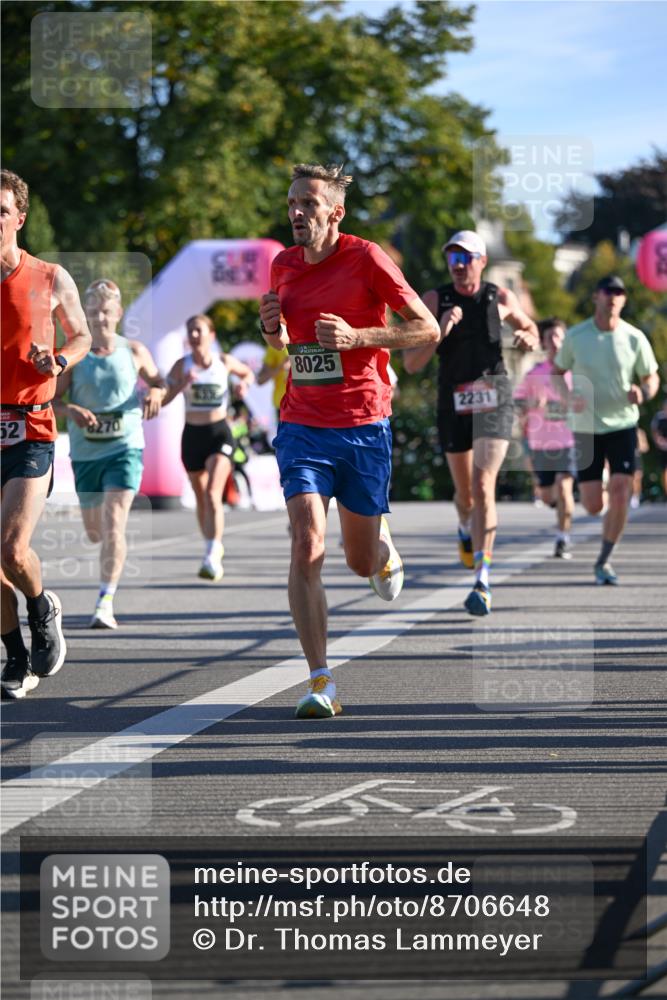 07.09.2025 - BARMER Alsterlauf Dr. Thomas Lammeyer http://msf.ph/oto/8706648 07.09.2025 09:24:59 Laufen 52, 8025, 2231 meine-sportfotos.de