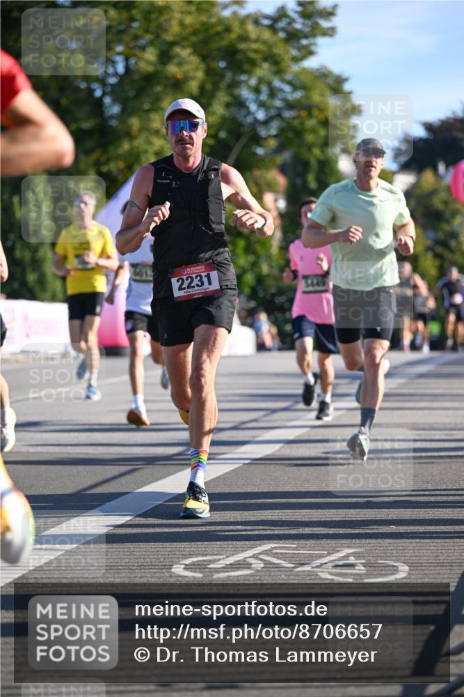 07.09.2025 - BARMER Alsterlauf Dr. Thomas Lammeyer http://msf.ph/oto/8706657 07.09.2025 09:25:01 Laufen 6, 2231 meine-sportfotos.de