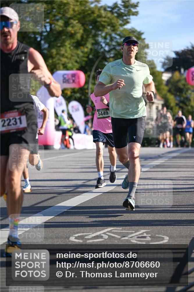 07.09.2025 - BARMER Alsterlauf Dr. Thomas Lammeyer http://msf.ph/oto/8706660 07.09.2025 09:25:02 Laufen 2231, 815, 5449 meine-sportfotos.de