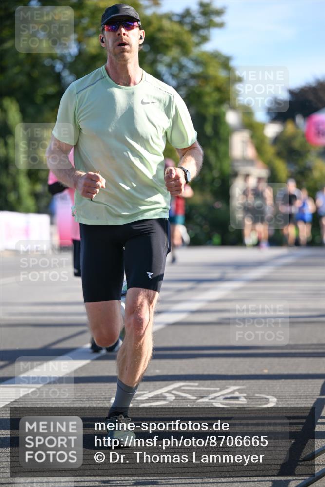 07.09.2025 - BARMER Alsterlauf Dr. Thomas Lammeyer http://msf.ph/oto/8706665 07.09.2025 09:25:03 Laufen  meine-sportfotos.de