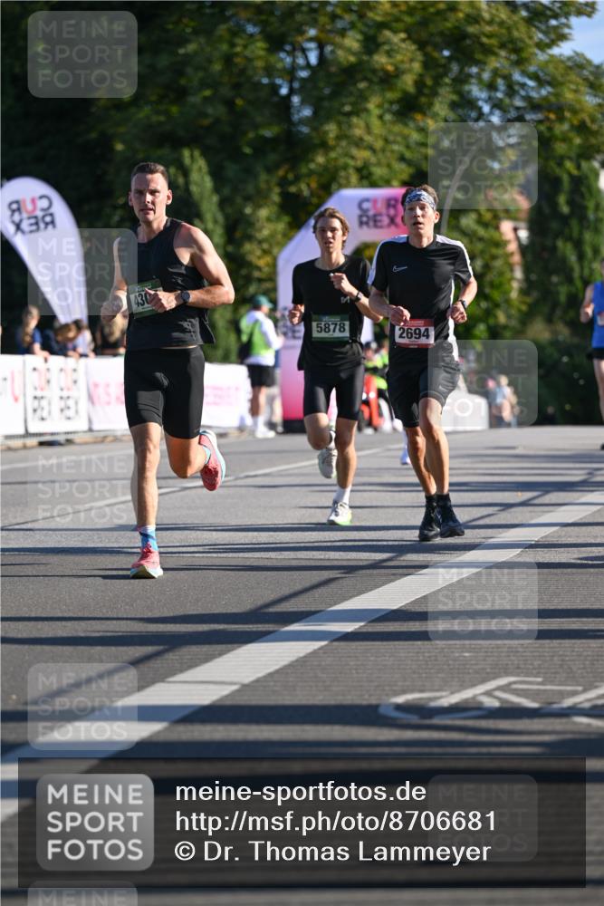 07.09.2025 - BARMER Alsterlauf Dr. Thomas Lammeyer http://msf.ph/oto/8706681 07.09.2025 09:25:08 Laufen 430, 5878, 2694 meine-sportfotos.de