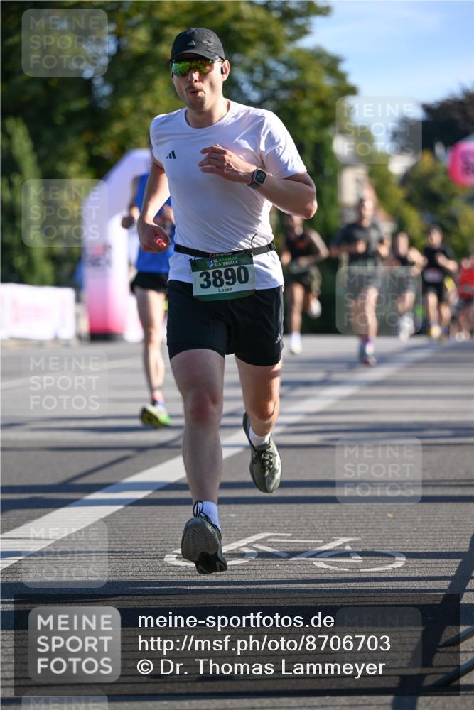07.09.2025 - BARMER Alsterlauf Dr. Thomas Lammeyer http://msf.ph/oto/8706703 07.09.2025 09:25:12 Laufen 36, 3890 meine-sportfotos.de