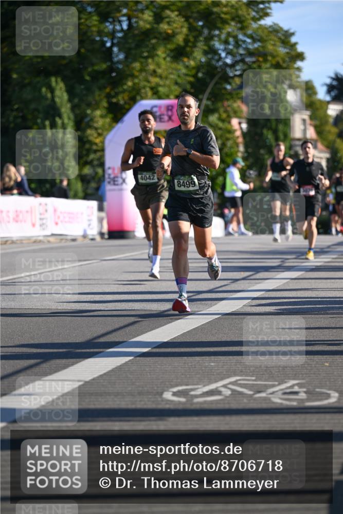 07.09.2025 - BARMER Alsterlauf Dr. Thomas Lammeyer http://msf.ph/oto/8706718 07.09.2025 09:25:14 Laufen 4042, 8499 meine-sportfotos.de