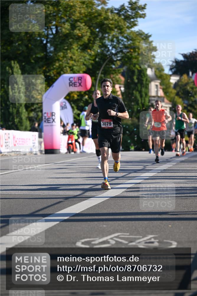 07.09.2025 - BARMER Alsterlauf Dr. Thomas Lammeyer http://msf.ph/oto/8706732 07.09.2025 09:25:17 Laufen 3079 meine-sportfotos.de