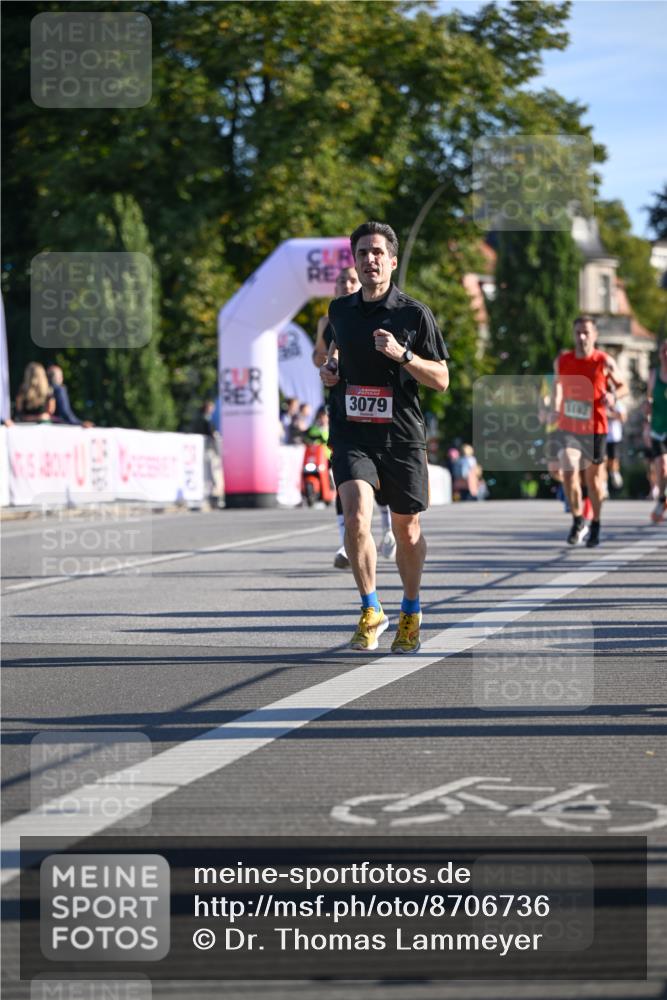 07.09.2025 - BARMER Alsterlauf Dr. Thomas Lammeyer http://msf.ph/oto/8706736 07.09.2025 09:25:17 Laufen 3079 meine-sportfotos.de