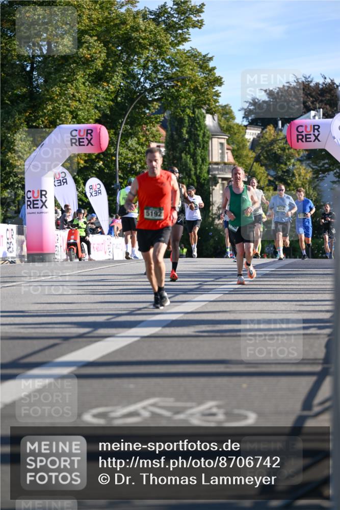 07.09.2025 - BARMER Alsterlauf Dr. Thomas Lammeyer http://msf.ph/oto/8706742 07.09.2025 09:25:19 Laufen 39, 5192, 3814, 5118, 44 meine-sportfotos.de