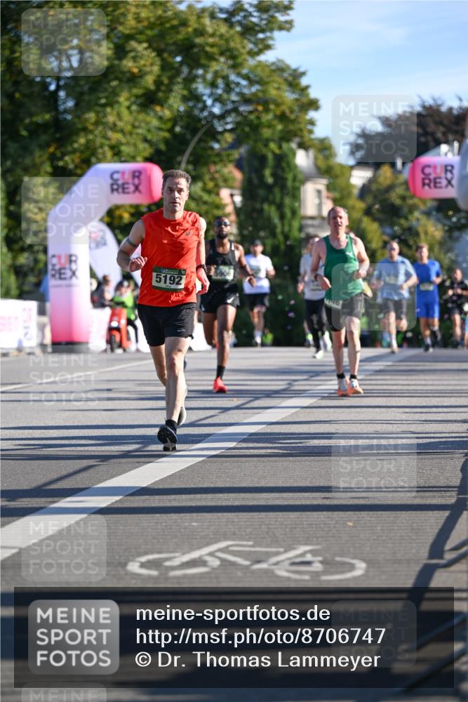 07.09.2025 - BARMER Alsterlauf Dr. Thomas Lammeyer http://msf.ph/oto/8706747 07.09.2025 09:25:20 Laufen 5192, 5906 meine-sportfotos.de