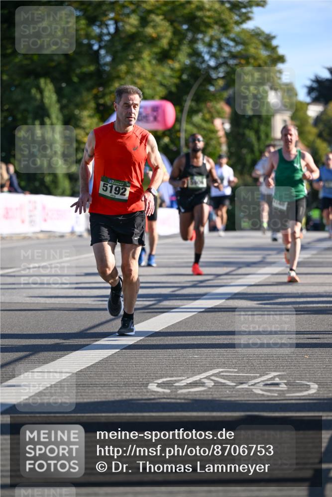 07.09.2025 - BARMER Alsterlauf Dr. Thomas Lammeyer http://msf.ph/oto/8706753 07.09.2025 09:25:20 Laufen 2519, 5192 meine-sportfotos.de
