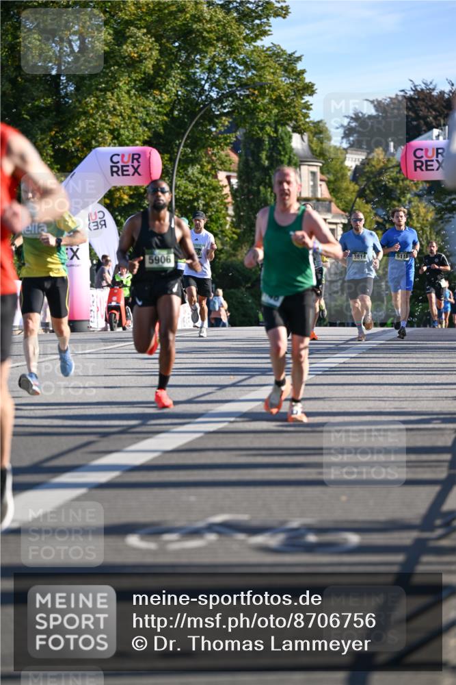 07.09.2025 - BARMER Alsterlauf Dr. Thomas Lammeyer http://msf.ph/oto/8706756 07.09.2025 09:25:21 Laufen 39, 5906, 3814, 5118 meine-sportfotos.de