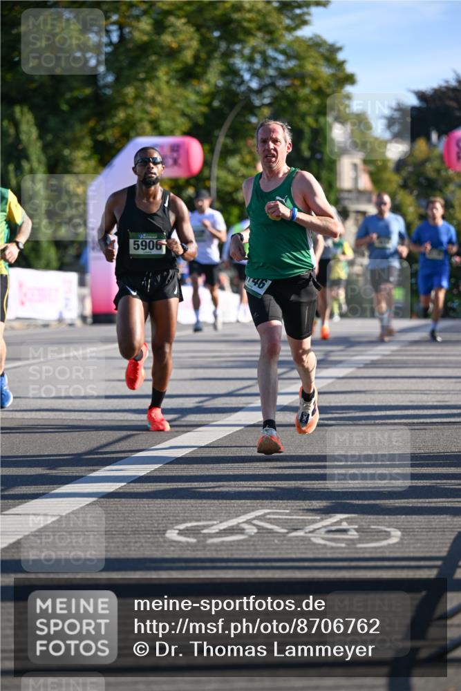 07.09.2025 - BARMER Alsterlauf Dr. Thomas Lammeyer http://msf.ph/oto/8706762 07.09.2025 09:25:22 Laufen 5906, 46 meine-sportfotos.de