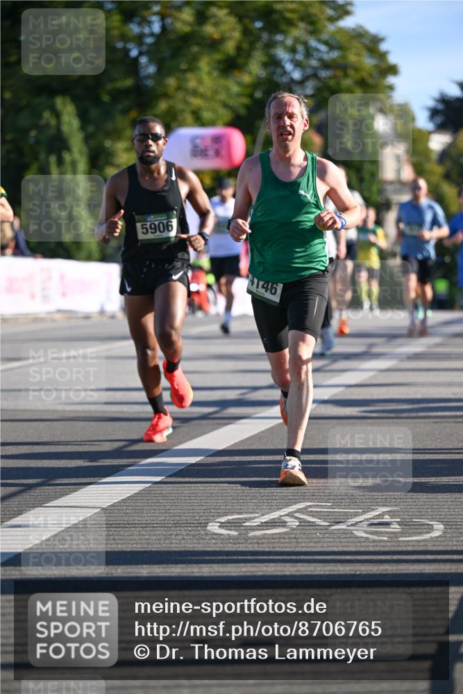 07.09.2025 - BARMER Alsterlauf Dr. Thomas Lammeyer http://msf.ph/oto/8706765 07.09.2025 09:25:22 Laufen 5906, 4146 meine-sportfotos.de