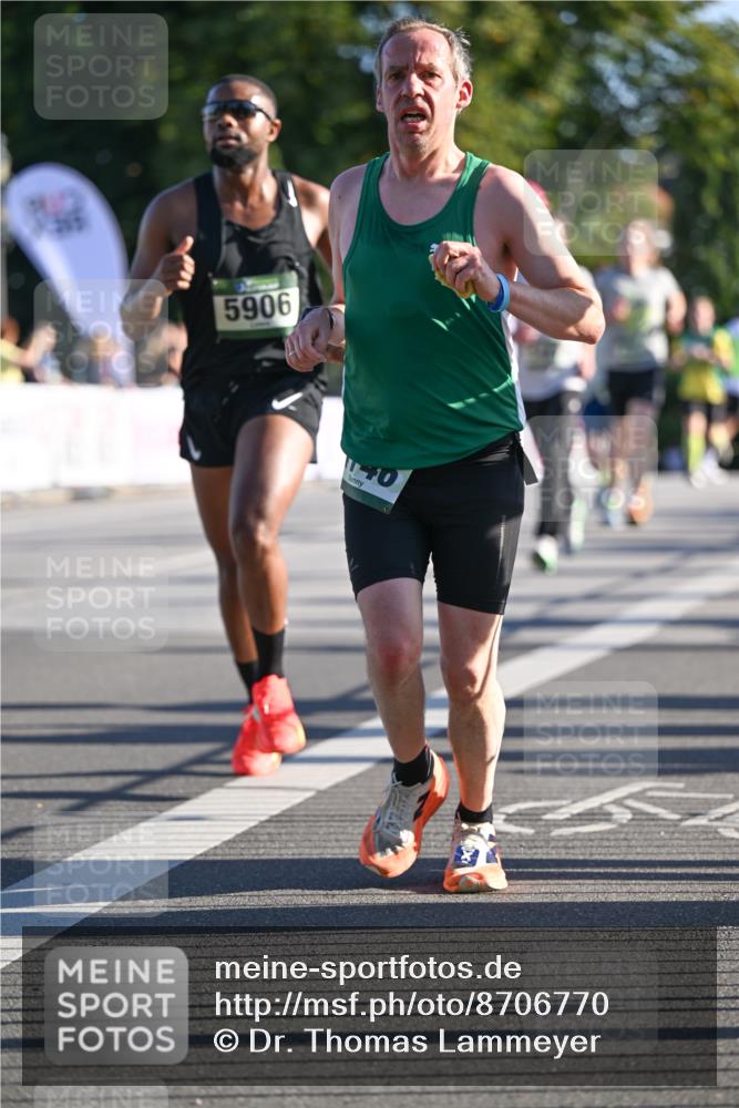 07.09.2025 - BARMER Alsterlauf Dr. Thomas Lammeyer http://msf.ph/oto/8706770 07.09.2025 09:25:23 Laufen 5906, 40 meine-sportfotos.de