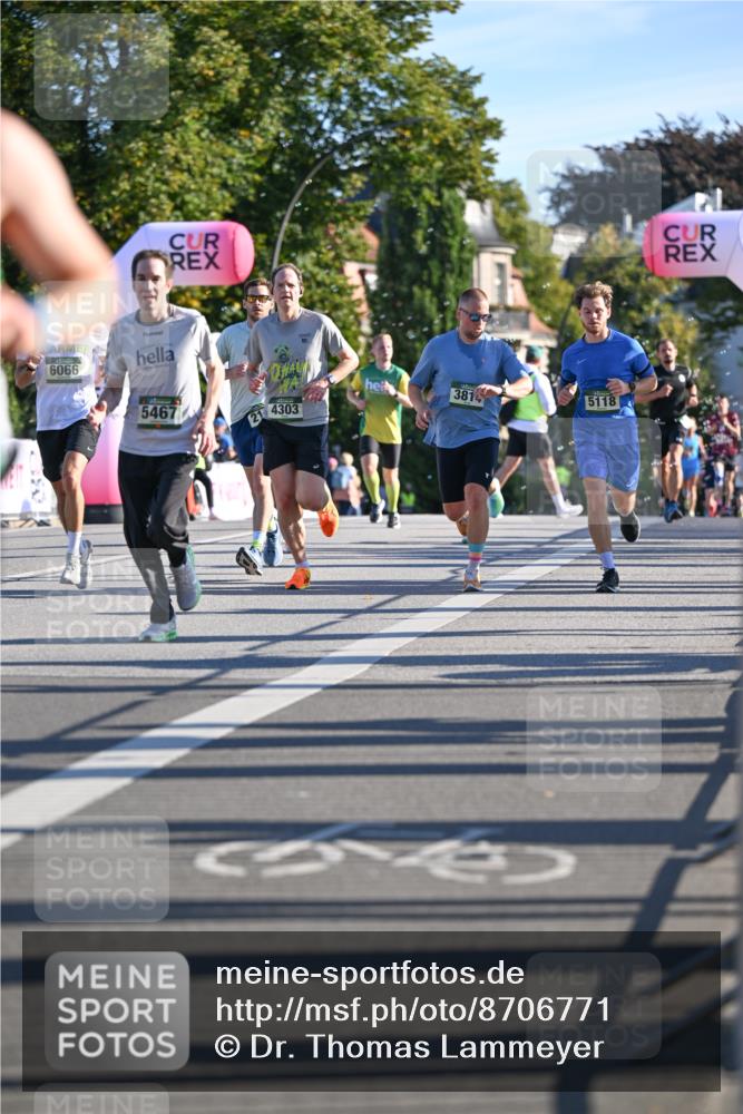 07.09.2025 - BARMER Alsterlauf Dr. Thomas Lammeyer http://msf.ph/oto/8706771 07.09.2025 09:25:24 Laufen 6066, 5467, 21, 4303, 3814, 64, 5118 meine-sportfotos.de