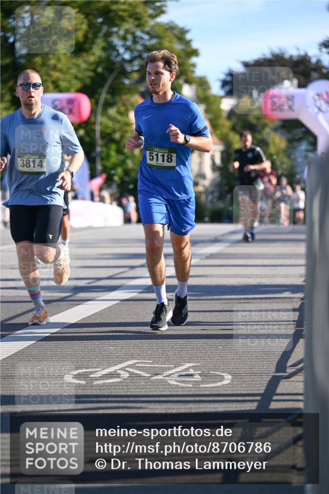 07.09.2025 - BARMER Alsterlauf Dr. Thomas Lammeyer http://msf.ph/oto/8706786 07.09.2025 09:25:26 Laufen 3814, 5118 meine-sportfotos.de