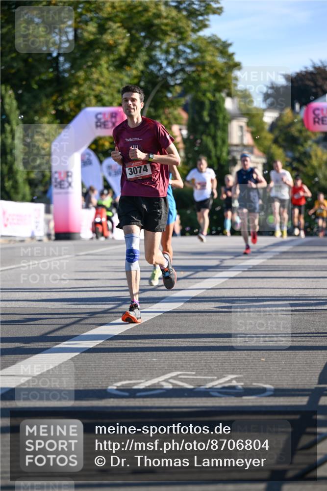 07.09.2025 - BARMER Alsterlauf Dr. Thomas Lammeyer http://msf.ph/oto/8706804 07.09.2025 09:25:34 Laufen 3074 meine-sportfotos.de