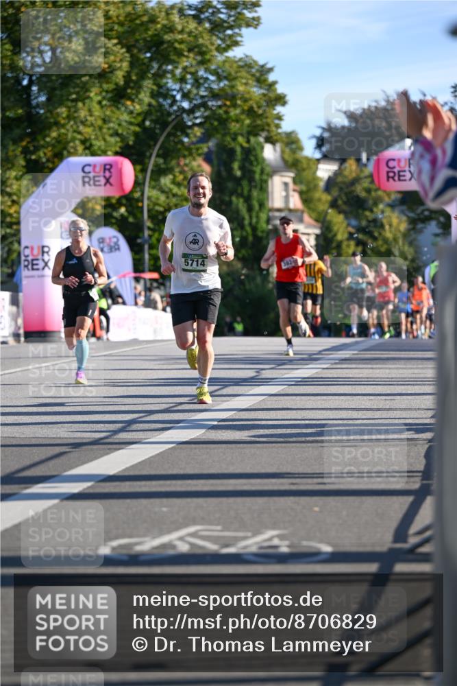 07.09.2025 - BARMER Alsterlauf Dr. Thomas Lammeyer http://msf.ph/oto/8706829 07.09.2025 09:25:40 Laufen 5714, 392 meine-sportfotos.de