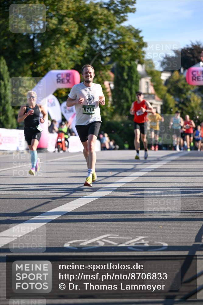 07.09.2025 - BARMER Alsterlauf Dr. Thomas Lammeyer http://msf.ph/oto/8706833 07.09.2025 09:25:40 Laufen 5714 meine-sportfotos.de