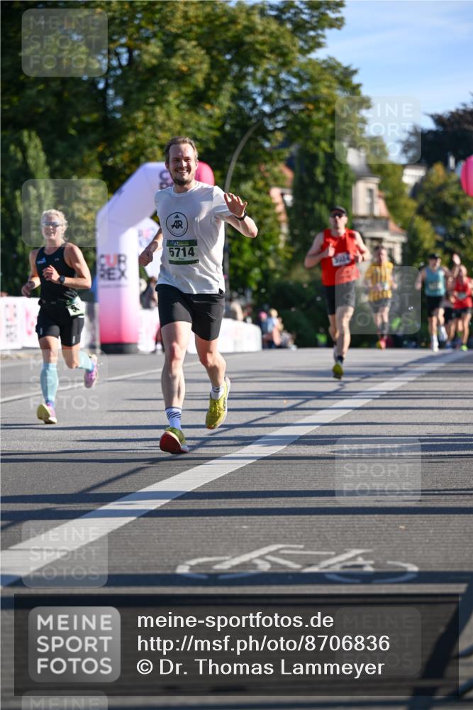 07.09.2025 - BARMER Alsterlauf Dr. Thomas Lammeyer http://msf.ph/oto/8706836 07.09.2025 09:25:40 Laufen 5714 meine-sportfotos.de