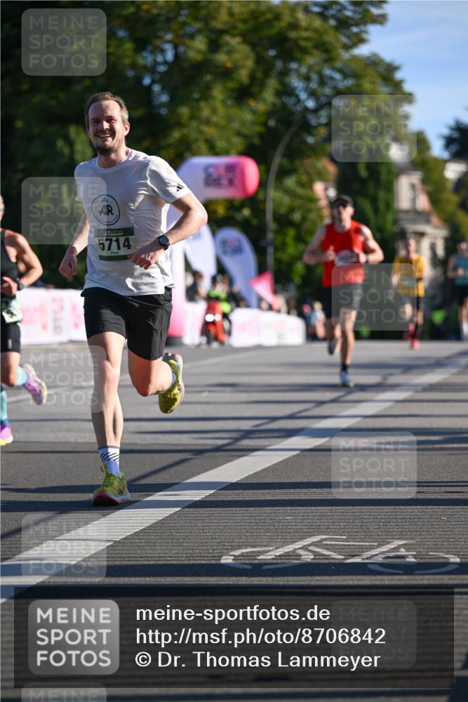07.09.2025 - BARMER Alsterlauf Dr. Thomas Lammeyer http://msf.ph/oto/8706842 07.09.2025 09:25:41 Laufen 5714 meine-sportfotos.de
