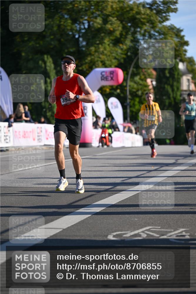 07.09.2025 - BARMER Alsterlauf Dr. Thomas Lammeyer http://msf.ph/oto/8706855 07.09.2025 09:25:44 Laufen 2510, 392 meine-sportfotos.de
