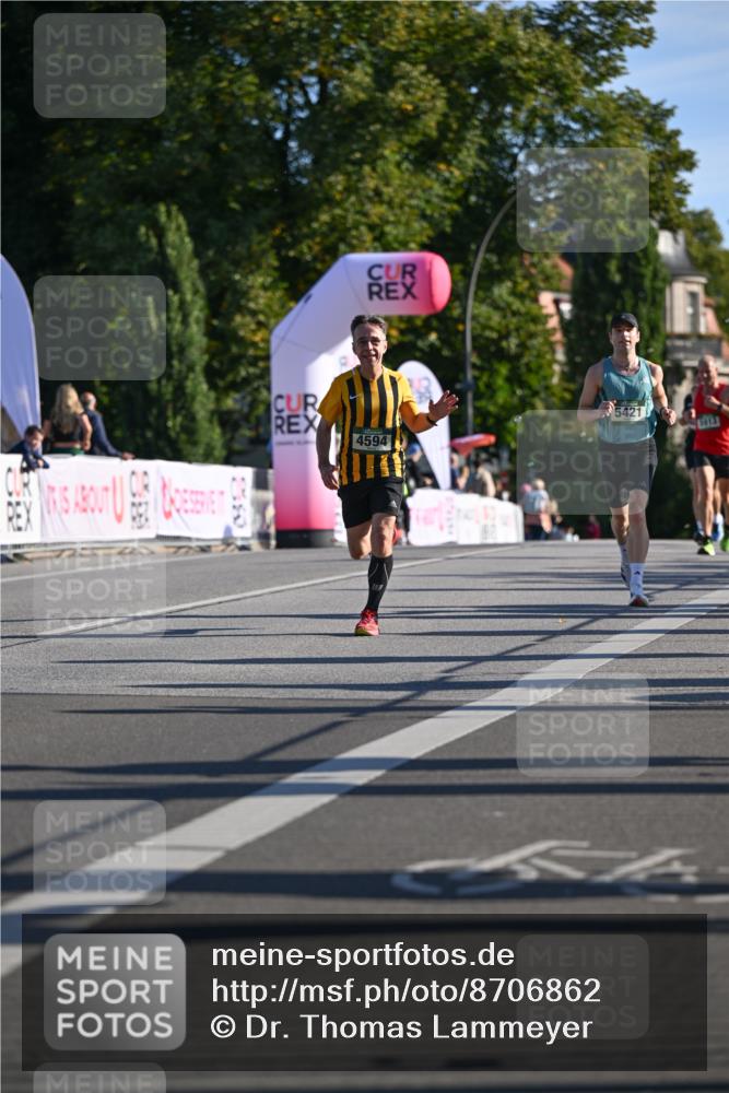 07.09.2025 - BARMER Alsterlauf Dr. Thomas Lammeyer http://msf.ph/oto/8706862 07.09.2025 09:25:45 Laufen 4594, 5421 meine-sportfotos.de