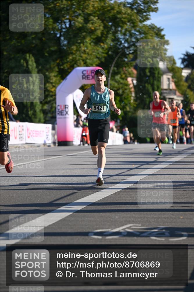 07.09.2025 - BARMER Alsterlauf Dr. Thomas Lammeyer http://msf.ph/oto/8706869 07.09.2025 09:25:47 Laufen 5421 meine-sportfotos.de