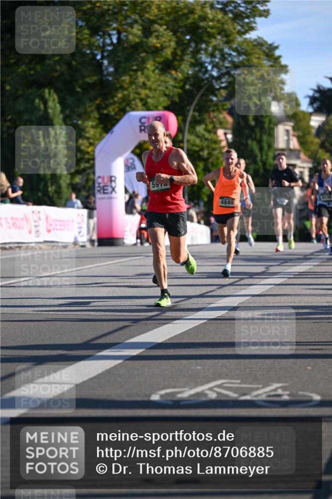 07.09.2025 - BARMER Alsterlauf Dr. Thomas Lammeyer http://msf.ph/oto/8706885 07.09.2025 09:25:49 Laufen 59, 4849 meine-sportfotos.de