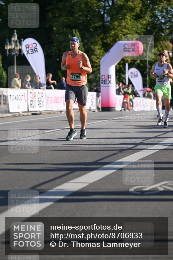 07.09.2025 - BARMER Alsterlauf Dr. Thomas Lammeyer http://msf.ph/oto/8706933 07.09.2025 09:25:58 Laufen 7, 2785, 2561 meine-sportfotos.de