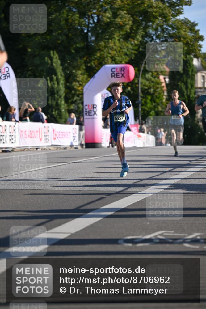 07.09.2025 - BARMER Alsterlauf Dr. Thomas Lammeyer http://msf.ph/oto/8706962 07.09.2025 09:26:04 Laufen 5227 meine-sportfotos.de