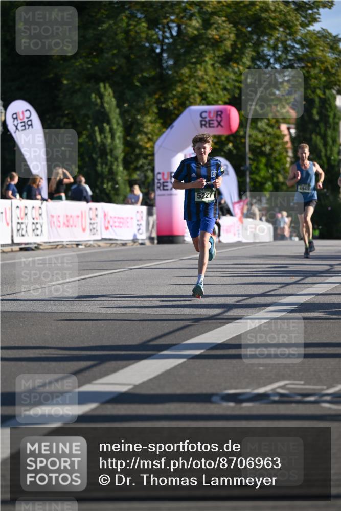 07.09.2025 - BARMER Alsterlauf Dr. Thomas Lammeyer http://msf.ph/oto/8706963 07.09.2025 09:26:04 Laufen 2380, 5227, 4949 meine-sportfotos.de