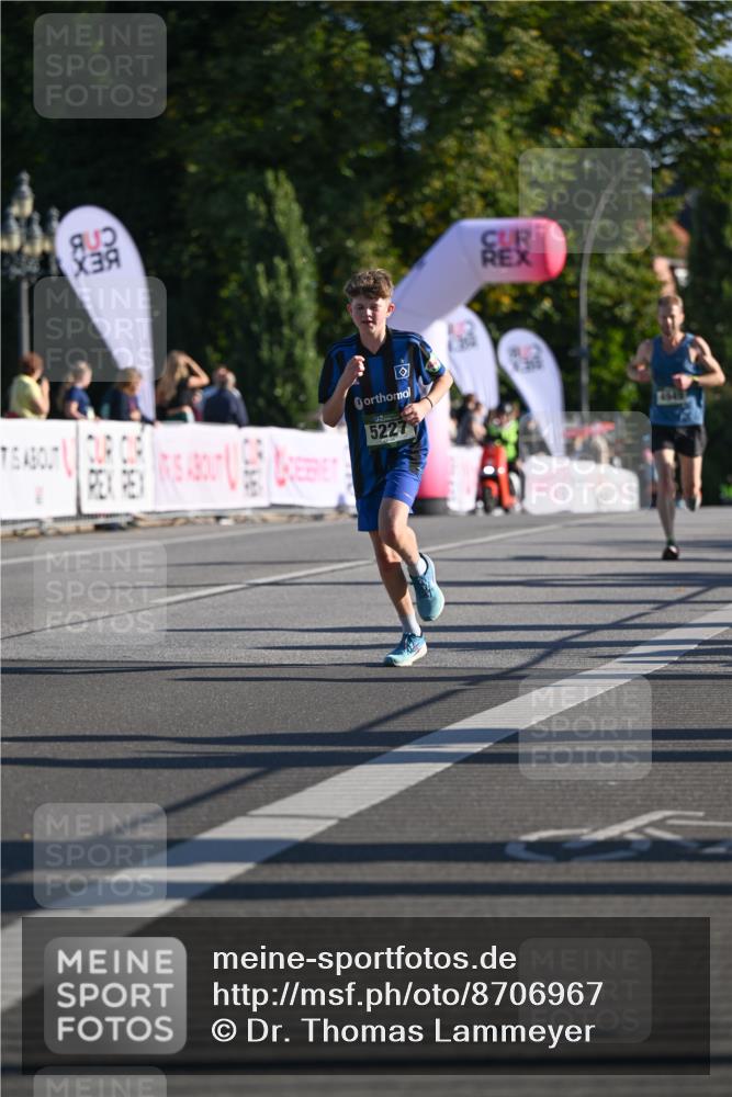 07.09.2025 - BARMER Alsterlauf Dr. Thomas Lammeyer http://msf.ph/oto/8706967 07.09.2025 09:26:04 Laufen 5227 meine-sportfotos.de