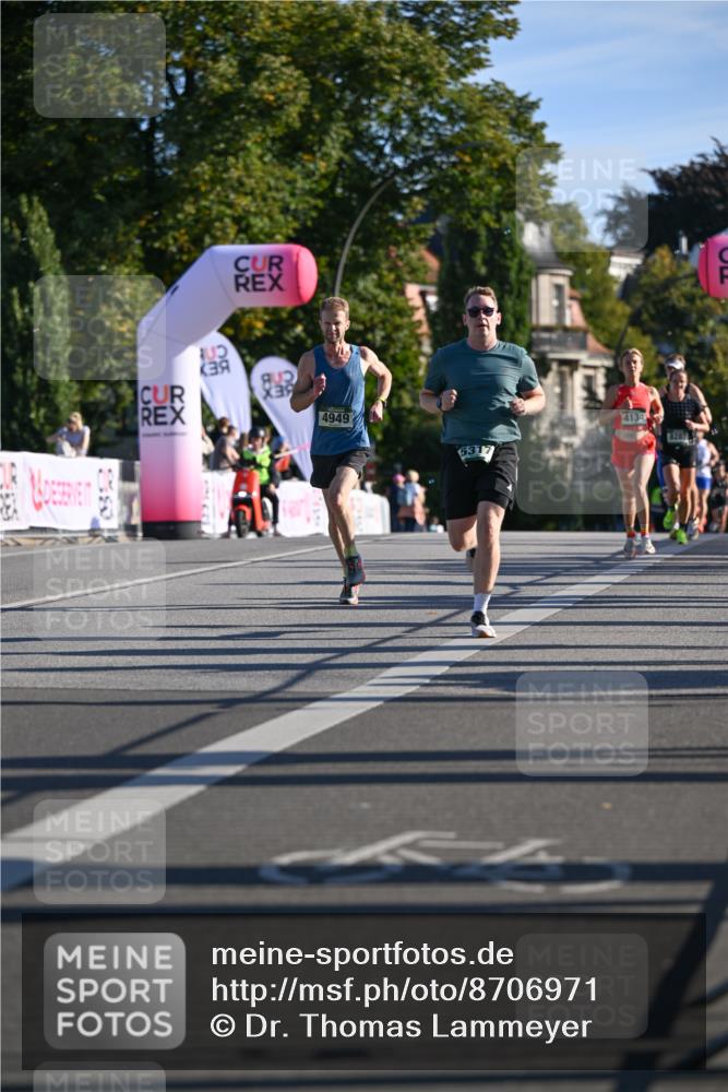 07.09.2025 - BARMER Alsterlauf Dr. Thomas Lammeyer http://msf.ph/oto/8706971 07.09.2025 09:26:05 Laufen 4949, 4134, 8287, 6317 meine-sportfotos.de