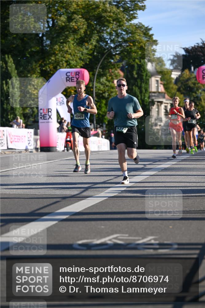 07.09.2025 - BARMER Alsterlauf Dr. Thomas Lammeyer http://msf.ph/oto/8706974 07.09.2025 09:26:06 Laufen 3, 4949, 5317, 4134 meine-sportfotos.de