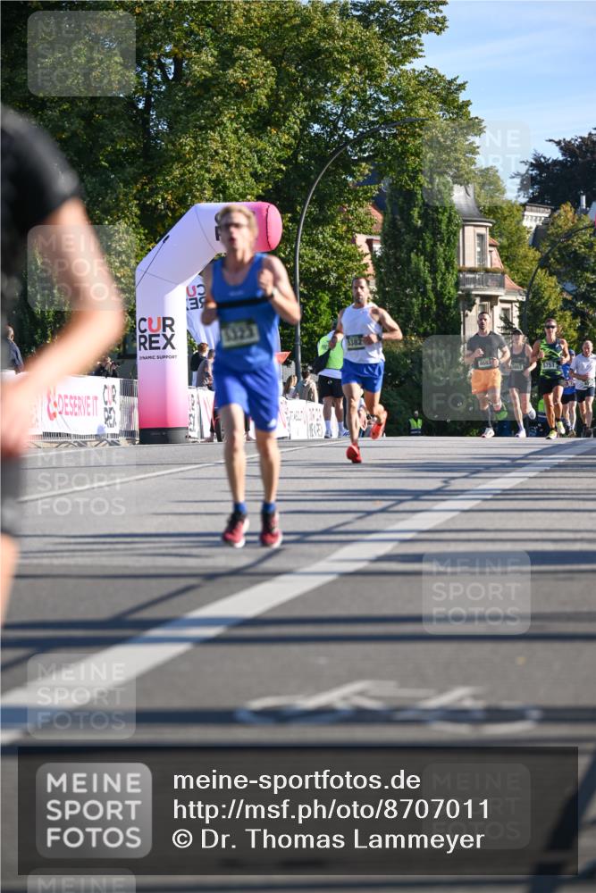 07.09.2025 - BARMER Alsterlauf Dr. Thomas Lammeyer http://msf.ph/oto/8707011 07.09.2025 09:26:13 Laufen 3182, 4683, 5862, 5751 meine-sportfotos.de