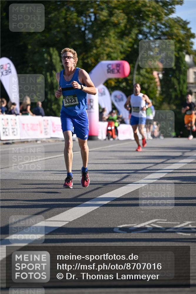 07.09.2025 - BARMER Alsterlauf Dr. Thomas Lammeyer http://msf.ph/oto/8707016 07.09.2025 09:26:13 Laufen 39, 5323 meine-sportfotos.de