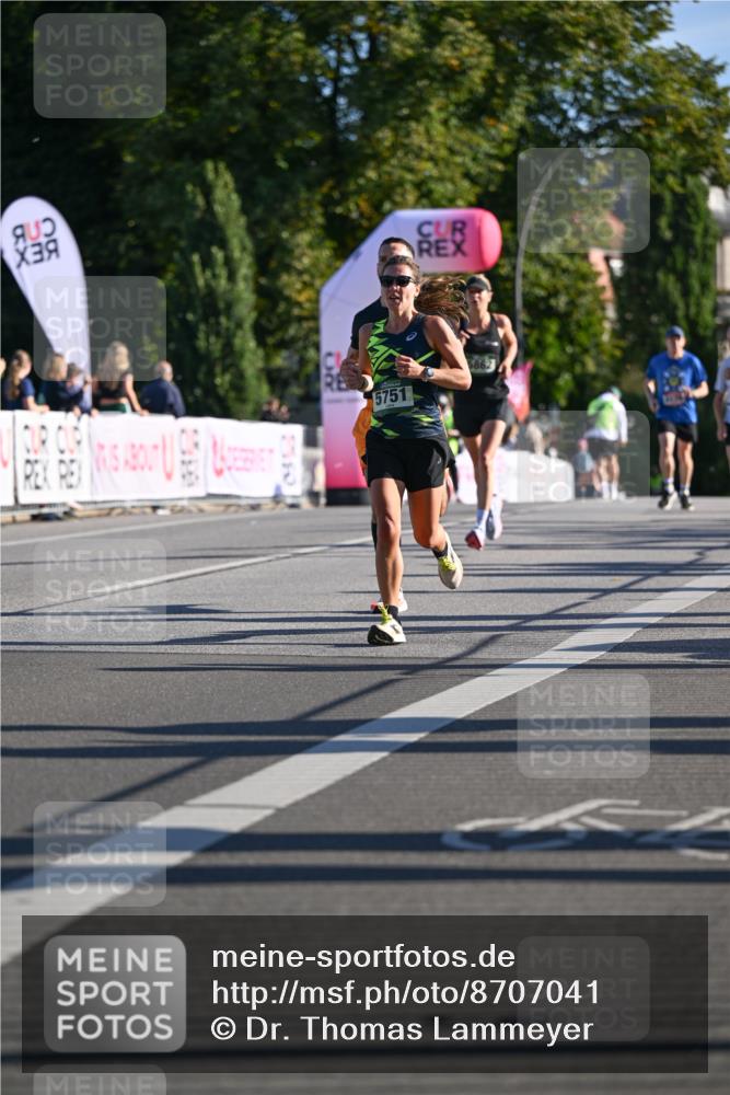 07.09.2025 - BARMER Alsterlauf Dr. Thomas Lammeyer http://msf.ph/oto/8707041 07.09.2025 09:26:19 Laufen 5751 meine-sportfotos.de