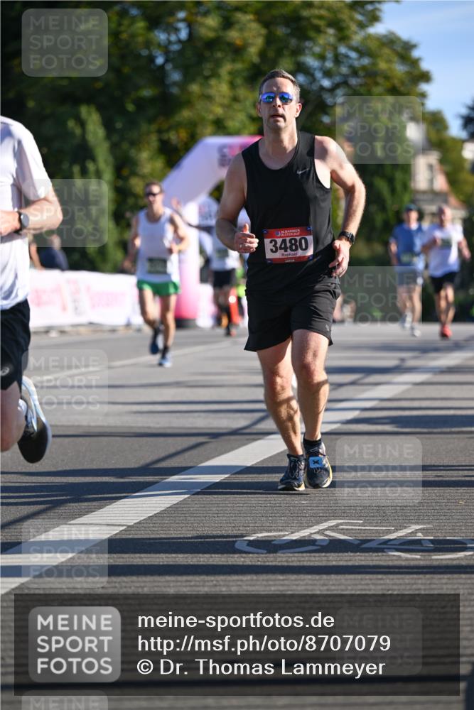 07.09.2025 - BARMER Alsterlauf Dr. Thomas Lammeyer http://msf.ph/oto/8707079 07.09.2025 09:26:26 Laufen 3480 meine-sportfotos.de