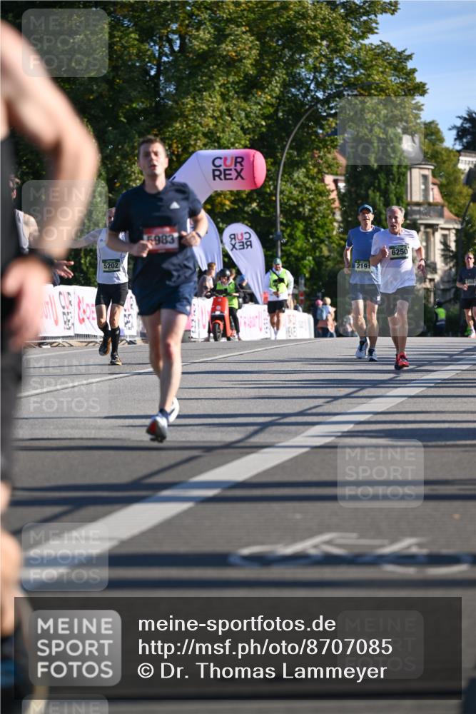 07.09.2025 - BARMER Alsterlauf Dr. Thomas Lammeyer http://msf.ph/oto/8707085 07.09.2025 09:26:27 Laufen 5202, 5983, 2191, 6250 meine-sportfotos.de