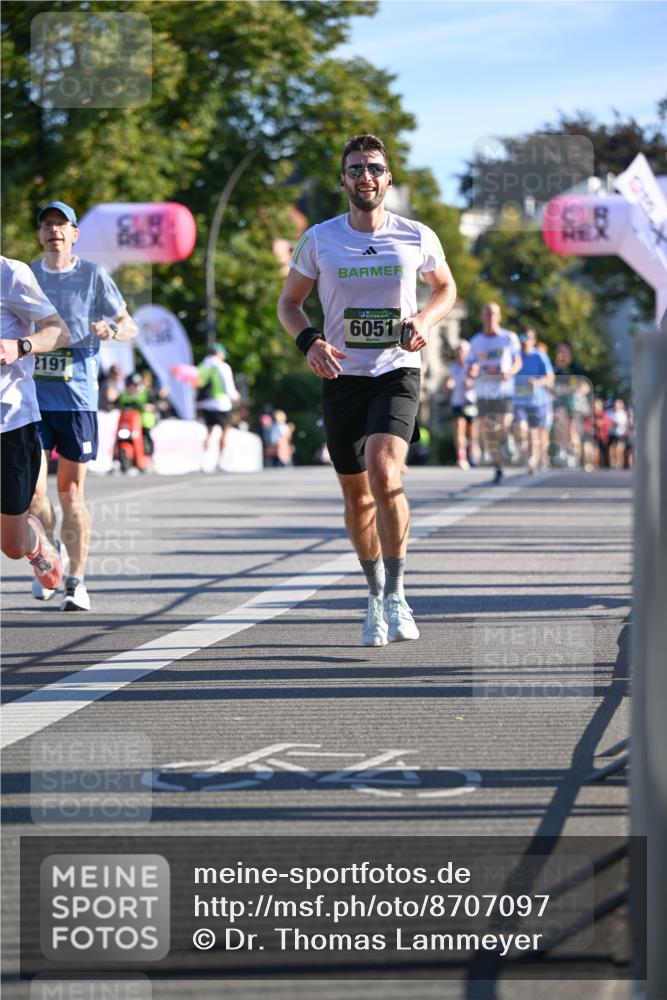 07.09.2025 - BARMER Alsterlauf Dr. Thomas Lammeyer http://msf.ph/oto/8707097 07.09.2025 09:26:30 Laufen 2191, 6051 meine-sportfotos.de