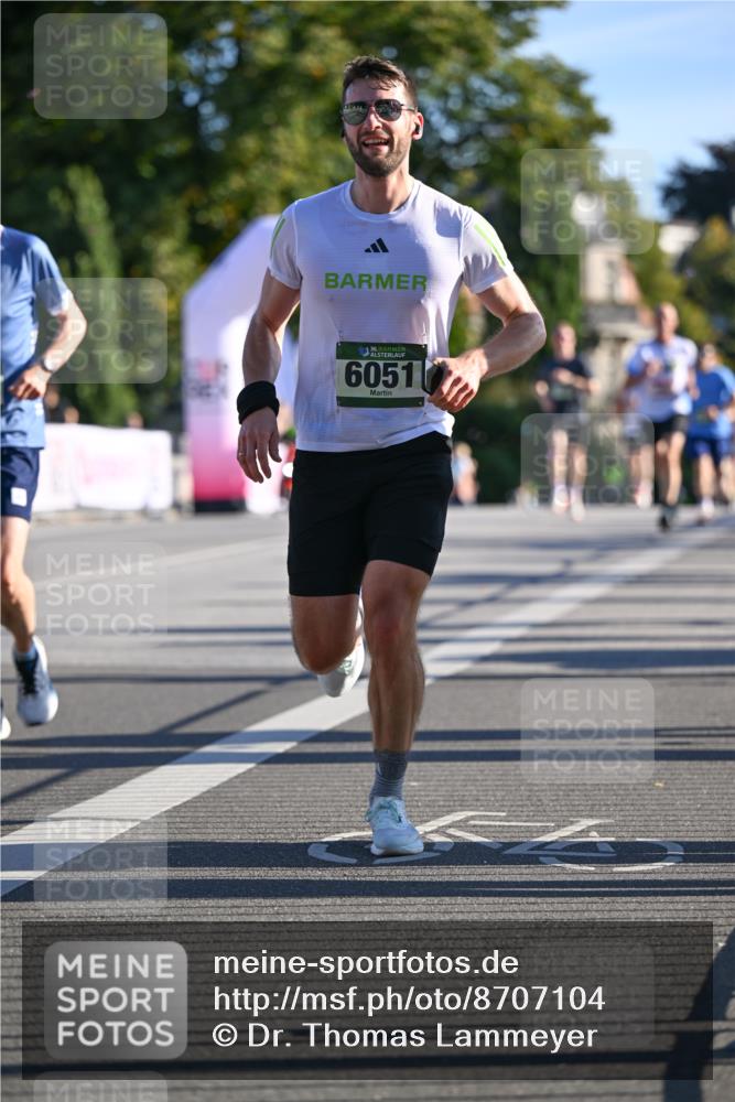 07.09.2025 - BARMER Alsterlauf Dr. Thomas Lammeyer http://msf.ph/oto/8707104 07.09.2025 09:26:31 Laufen 136, 6051 meine-sportfotos.de