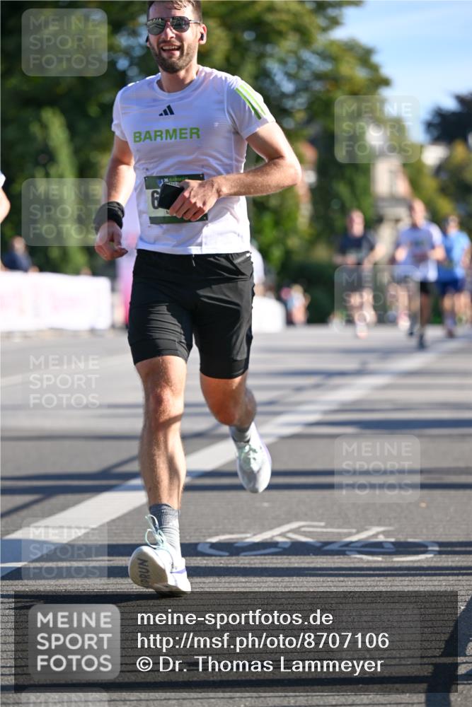 07.09.2025 - BARMER Alsterlauf Dr. Thomas Lammeyer http://msf.ph/oto/8707106 07.09.2025 09:26:31 Laufen 6 meine-sportfotos.de