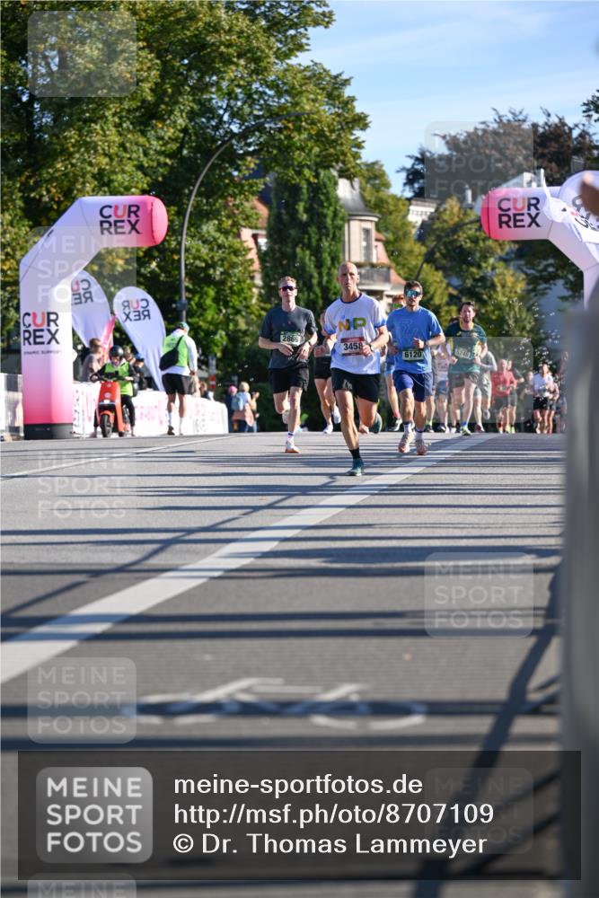 07.09.2025 - BARMER Alsterlauf Dr. Thomas Lammeyer http://msf.ph/oto/8707109 07.09.2025 09:26:32 Laufen 2869, 3458, 6120, 5246 meine-sportfotos.de