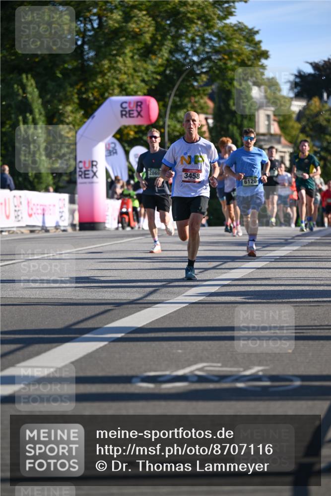 07.09.2025 - BARMER Alsterlauf Dr. Thomas Lammeyer http://msf.ph/oto/8707116 07.09.2025 09:26:34 Laufen 2869, 6120 meine-sportfotos.de