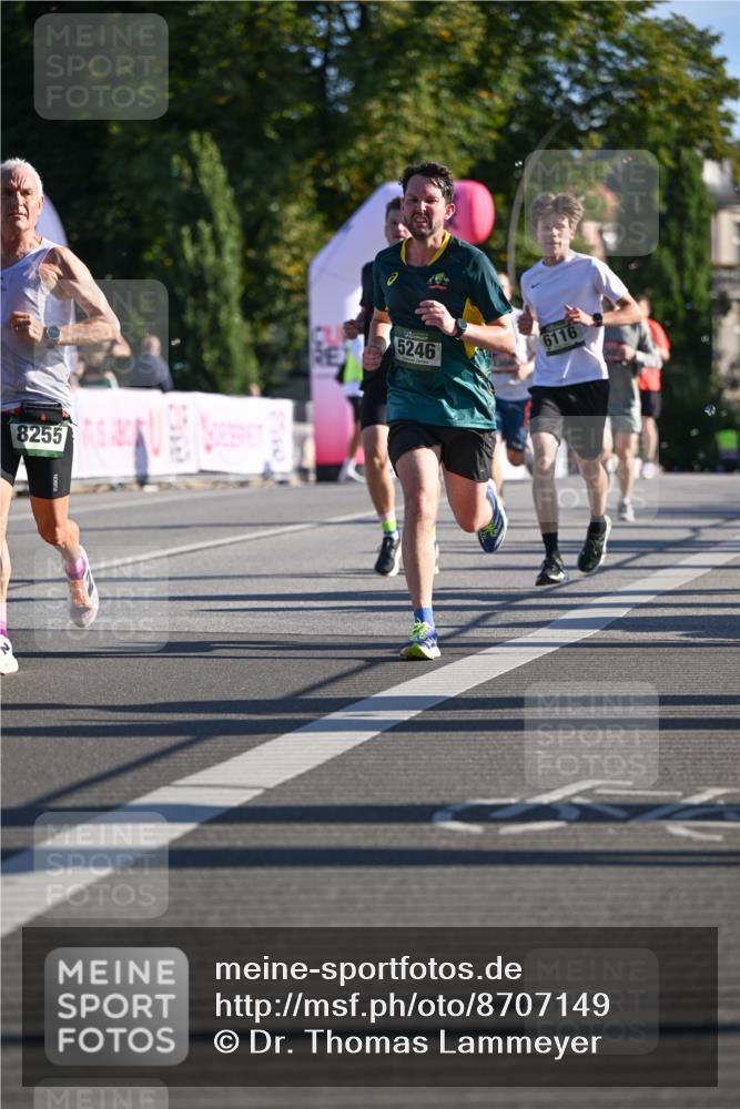 07.09.2025 - BARMER Alsterlauf Dr. Thomas Lammeyer http://msf.ph/oto/8707149 07.09.2025 09:26:39 Laufen 8255, 2510, 5246, 6116 meine-sportfotos.de