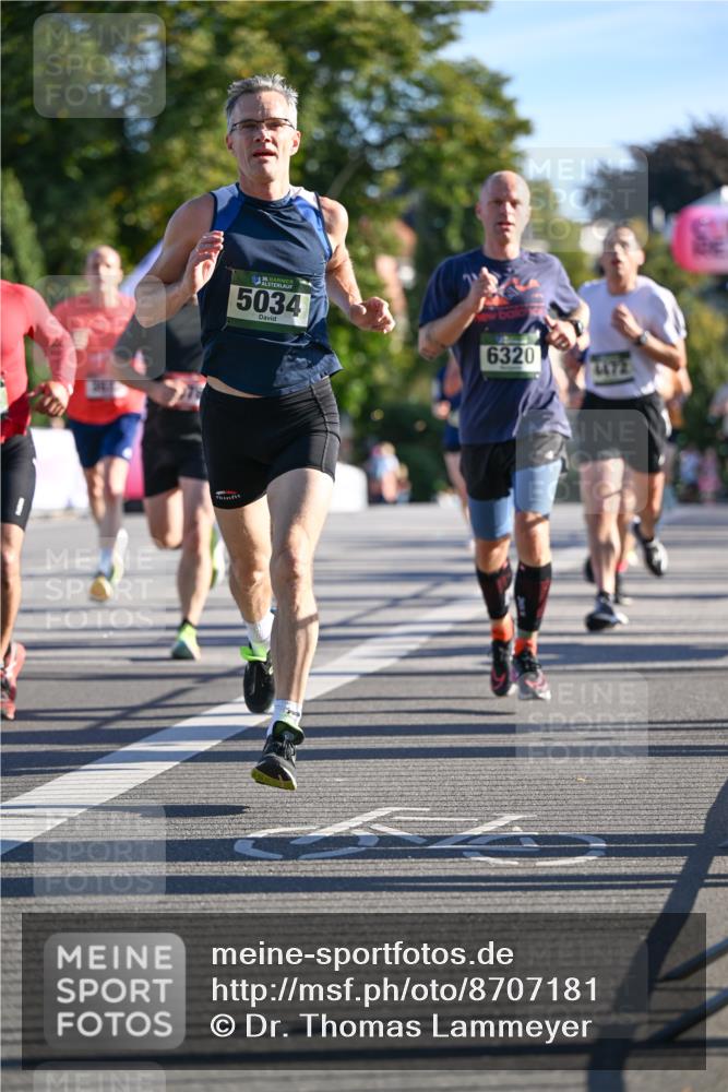 07.09.2025 - BARMER Alsterlauf Dr. Thomas Lammeyer http://msf.ph/oto/8707181 07.09.2025 09:26:45 Laufen 5034, 6320, 1472 meine-sportfotos.de